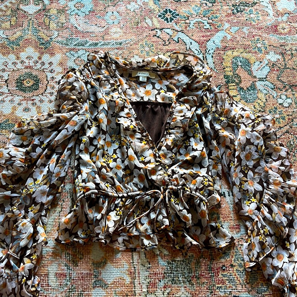 BEAUTIFUL FLORAL BLOUSE